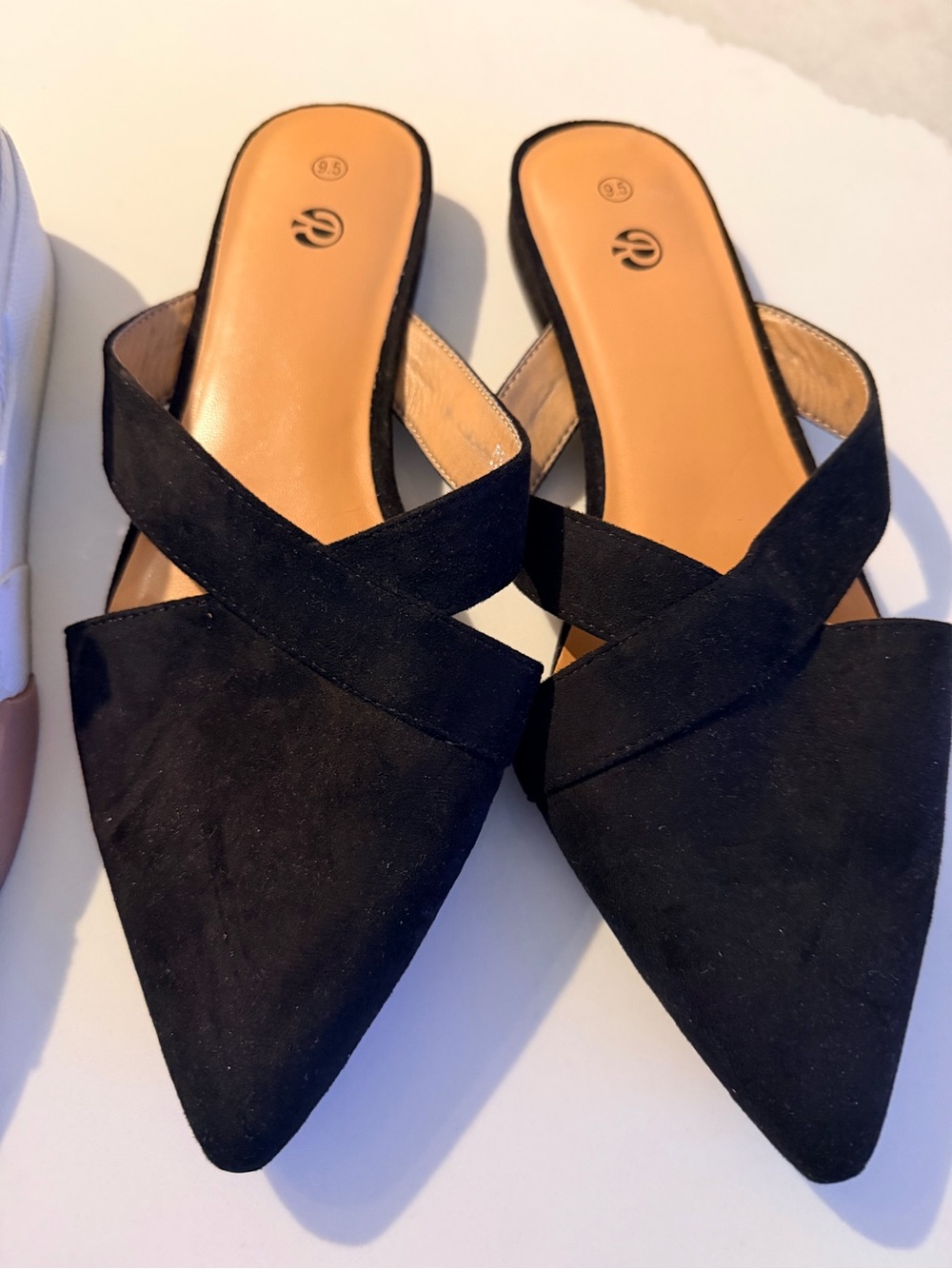 Women's Black Pointed Crisscross Mules